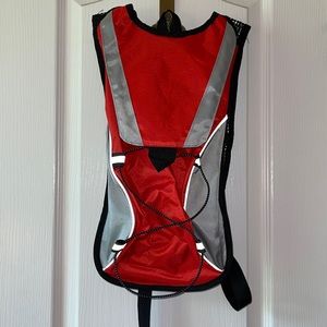 L27 Airflow athletes hydration pack